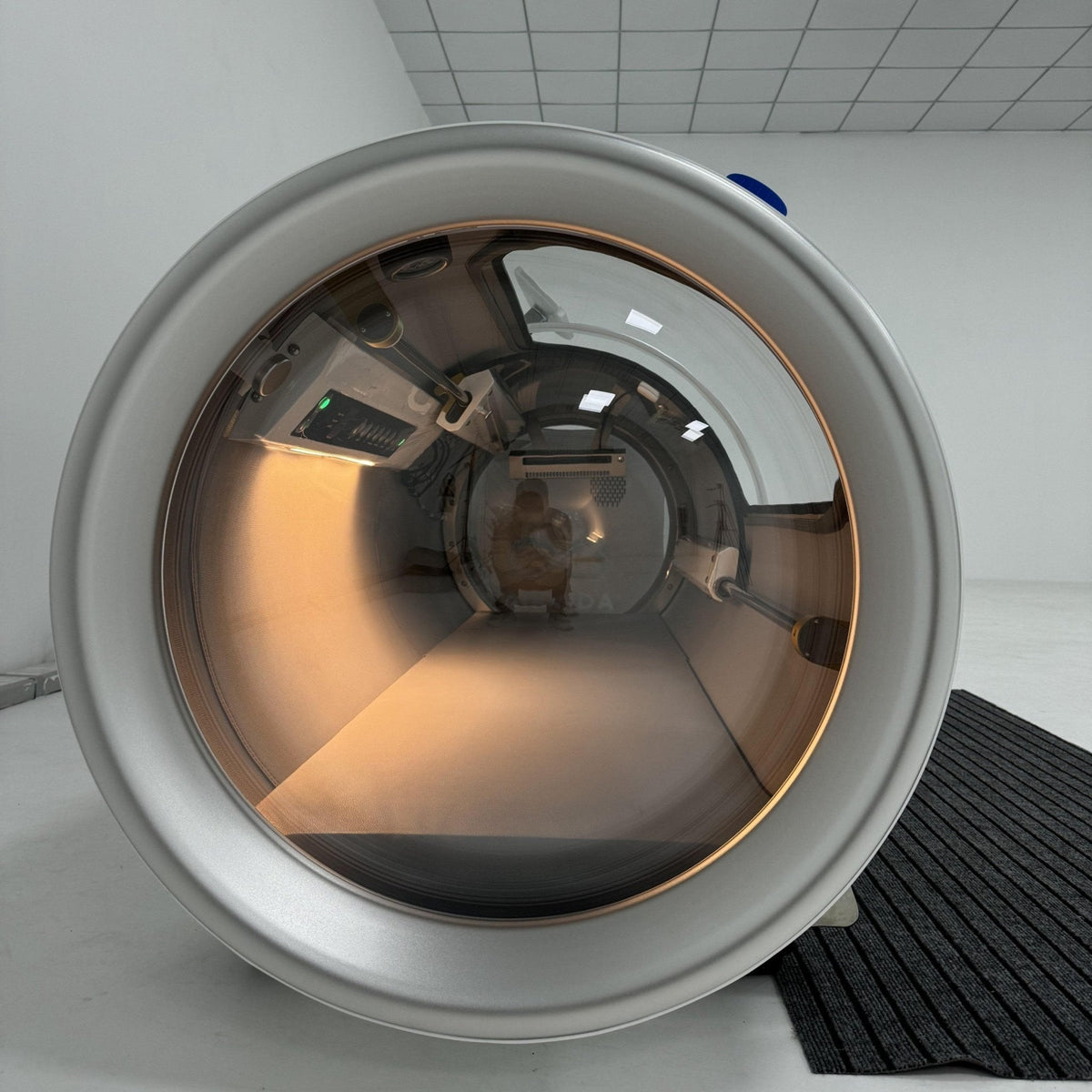 Airvida Ultra Hard-Shell Hyperbaric Chamber | 1.3–2.0 ATA