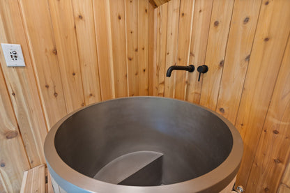 Sweaty Yeti Sauna Plus — 6–8 Person Outdoor Sauna & Barrel Cold Plunge Cabin